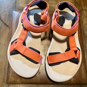 Teva Women’s Size 6 Orange, Purple, Navy